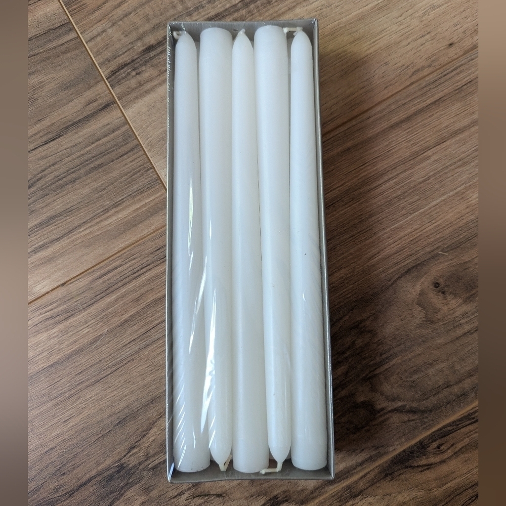 NITB Hudson Taper candles - White.